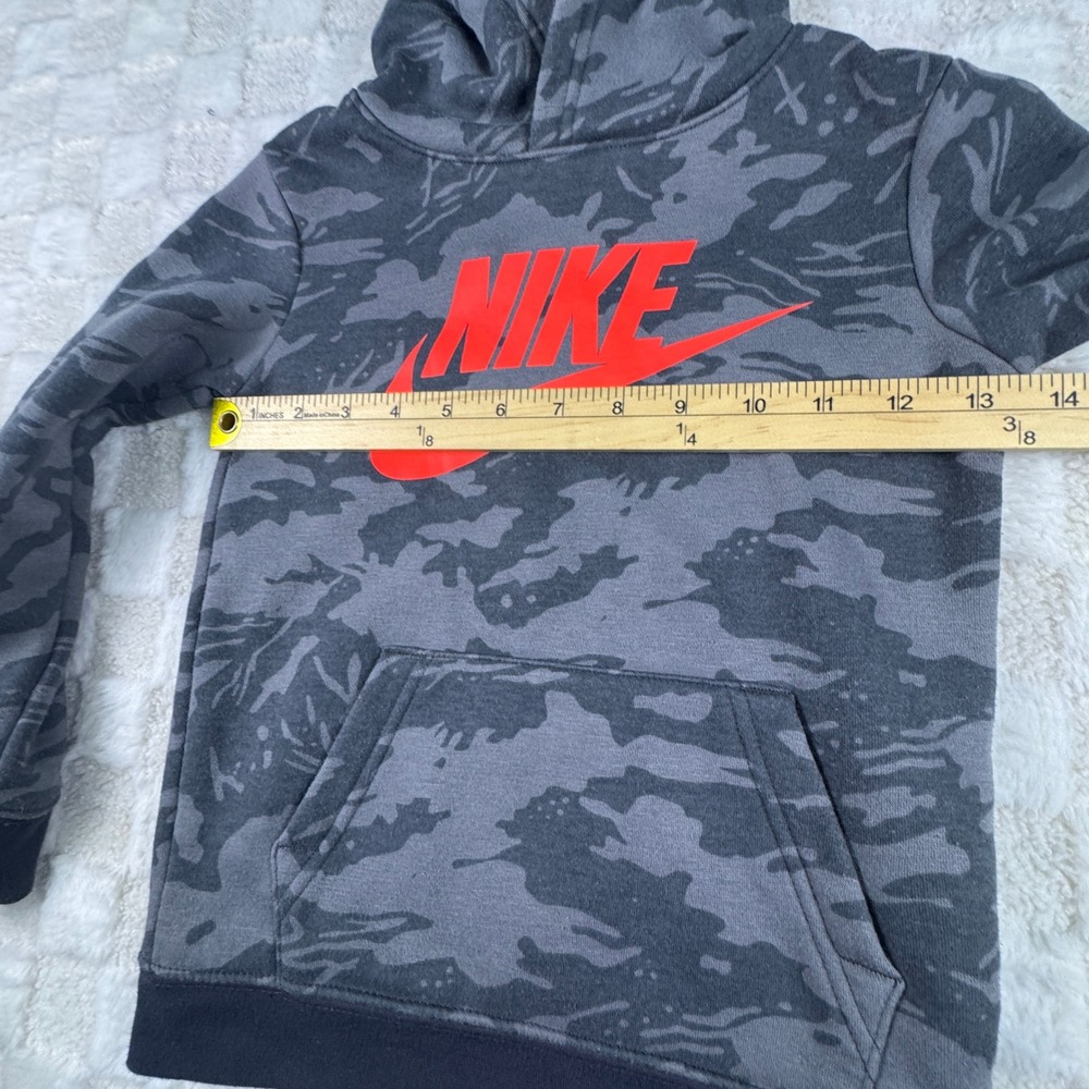 Nike Kids Grey Camo Pullover Hoodie Red Logo Size 5 4-5 Years Sweatshirt - Picture 5 of 9